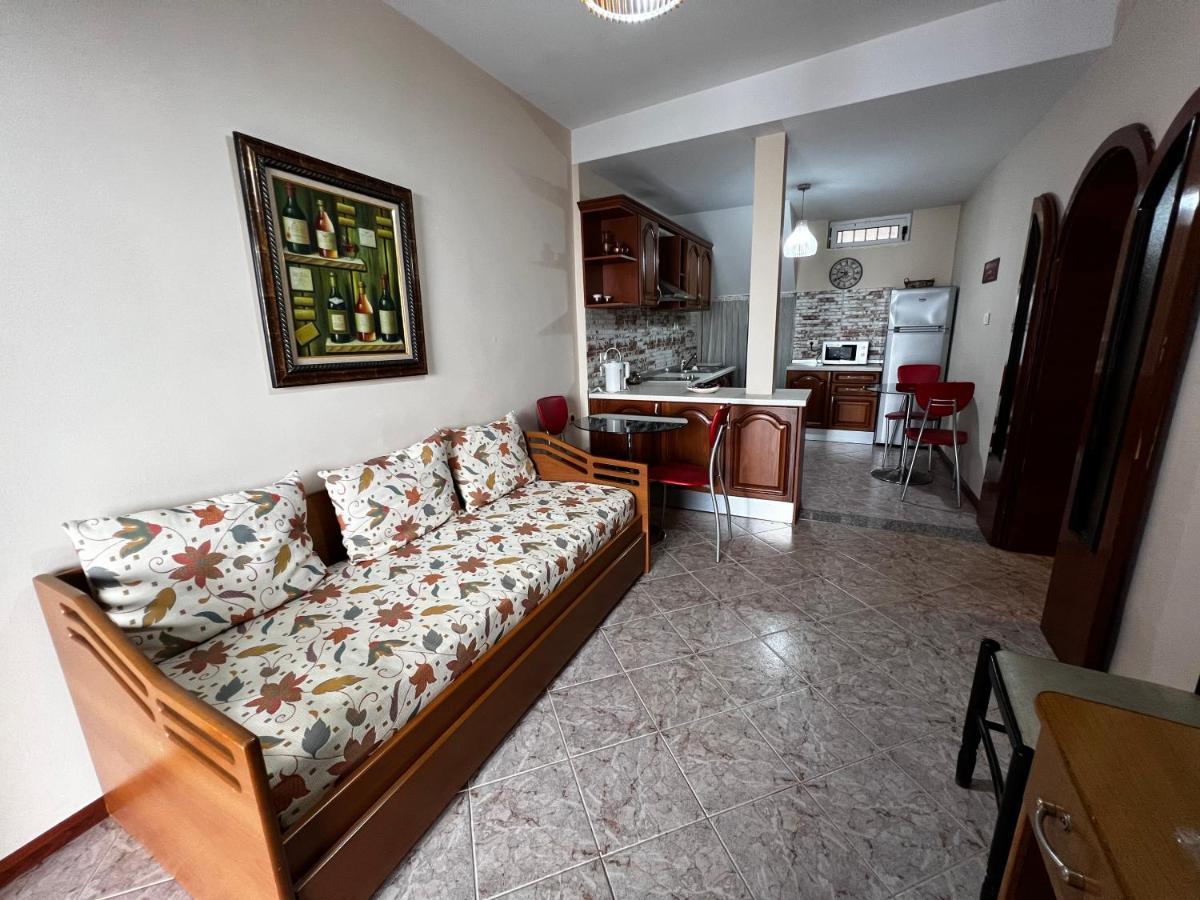Grand Veranda Apartment Tirana Esterno foto